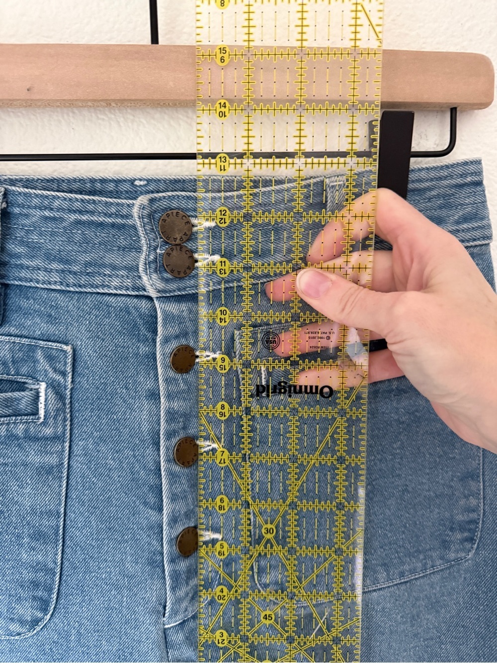 Apiece Apart Marston Jeans in Light Wash - 2 - EUC - High waisted button fly - Picture 8 of 9